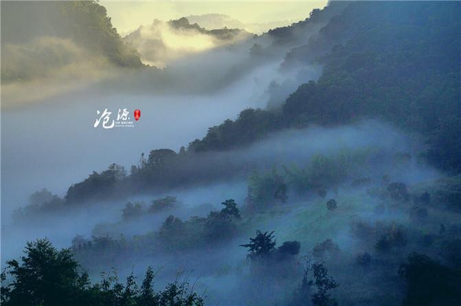 投华四年，问界卖爆，赛力斯血亏